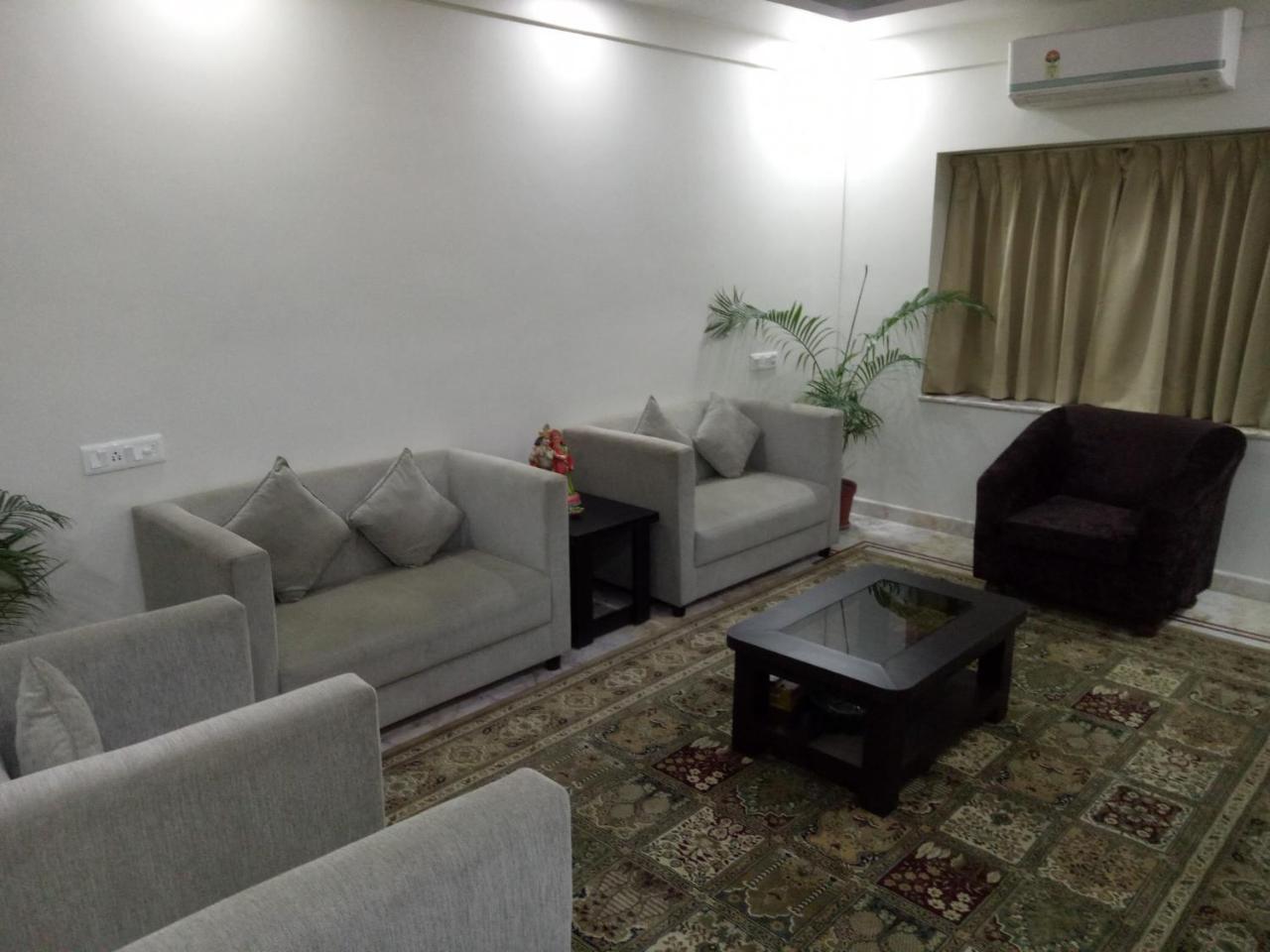 Singh Villa Kolkata Luaran gambar