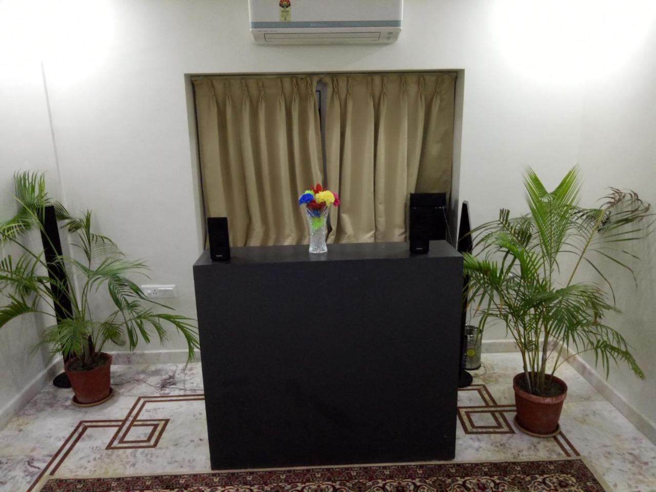 Singh Villa Kolkata Luaran gambar